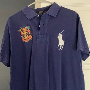 Men’s navy blue polo Ralph Lauren shirt